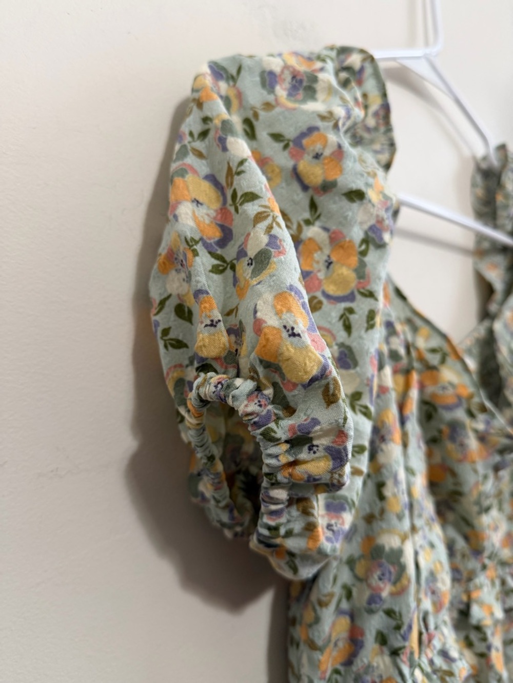 By the River Floral Puff-Sleeve Midi Dress Women’s Size Medium Multicolored - Picture 5 of 10